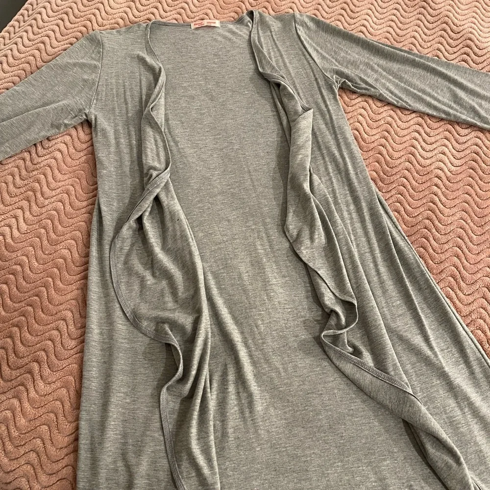 Long Grey Cardigan - Picture 4 of 4